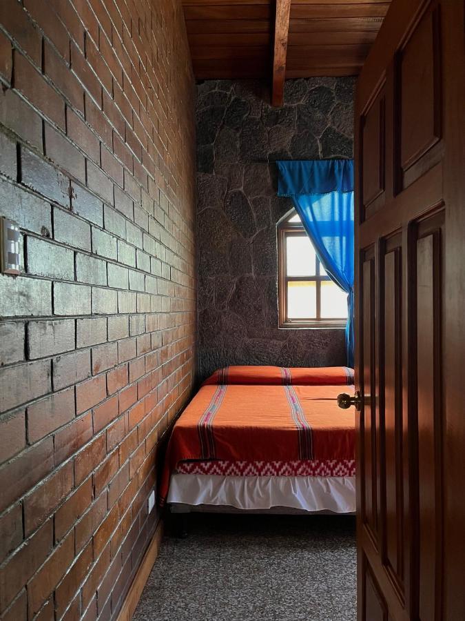 Casa Qatzij - Guest House, Lake Atitlan San Lucas Tolimán 外观 照片